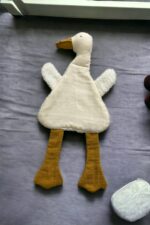 Bebekler için müslin ve wellsoft kumaştan üretilmiş ördek uyku arkadaşı