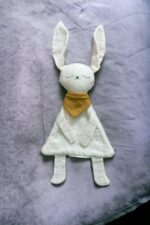 Uyku arkadaşı tavşan