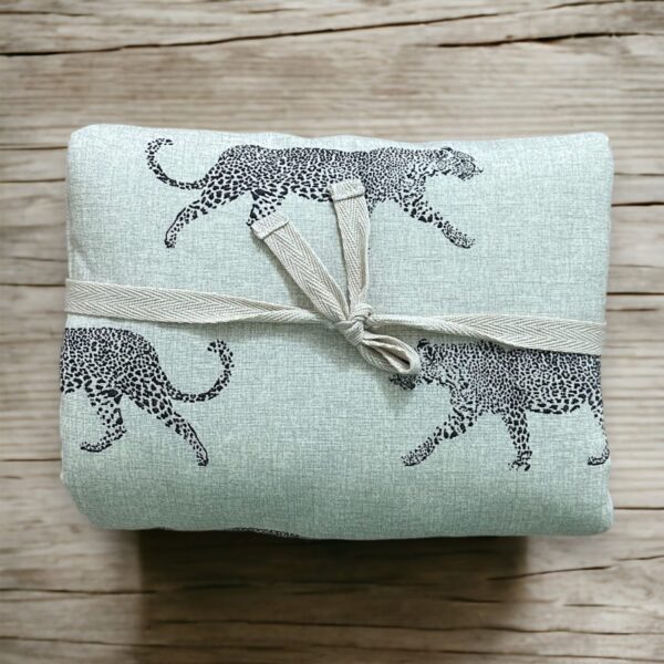 Kaplan desenli kumaş alt değiştirme minderi