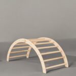 Çocukların güvenli şekilde tırmanmasını sağlayan katlanabilir Pikler kemeri ile eğlenceye hazır olun!